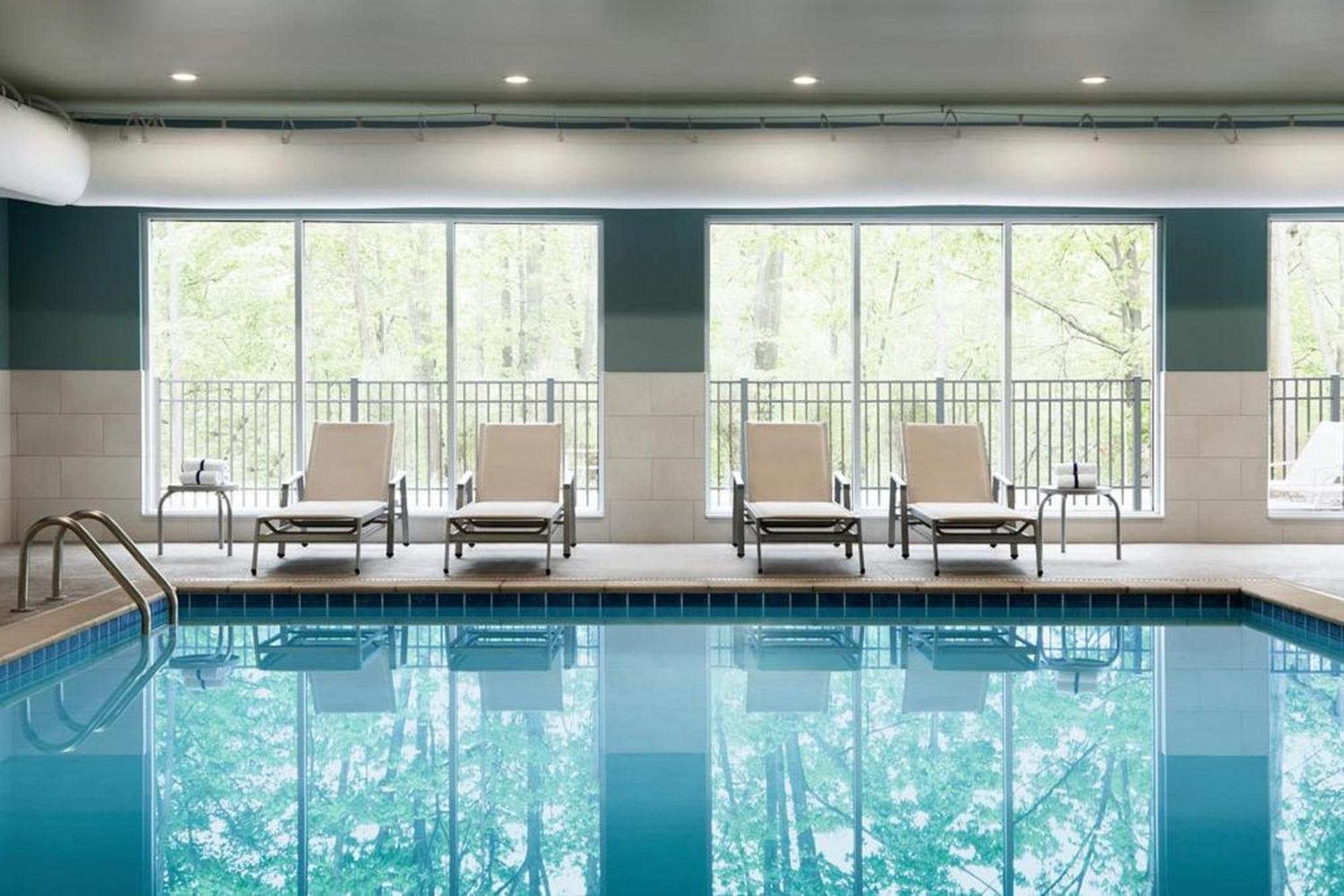 Holiday Inn Express & Suites Chicago - Oak Forest By Ihg Exteriér fotografie